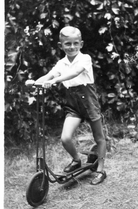 Junior and his green and orange Scooter – before the disaster.