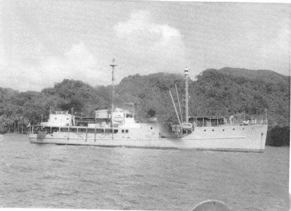 FS 392 – Note the ‘well deck’