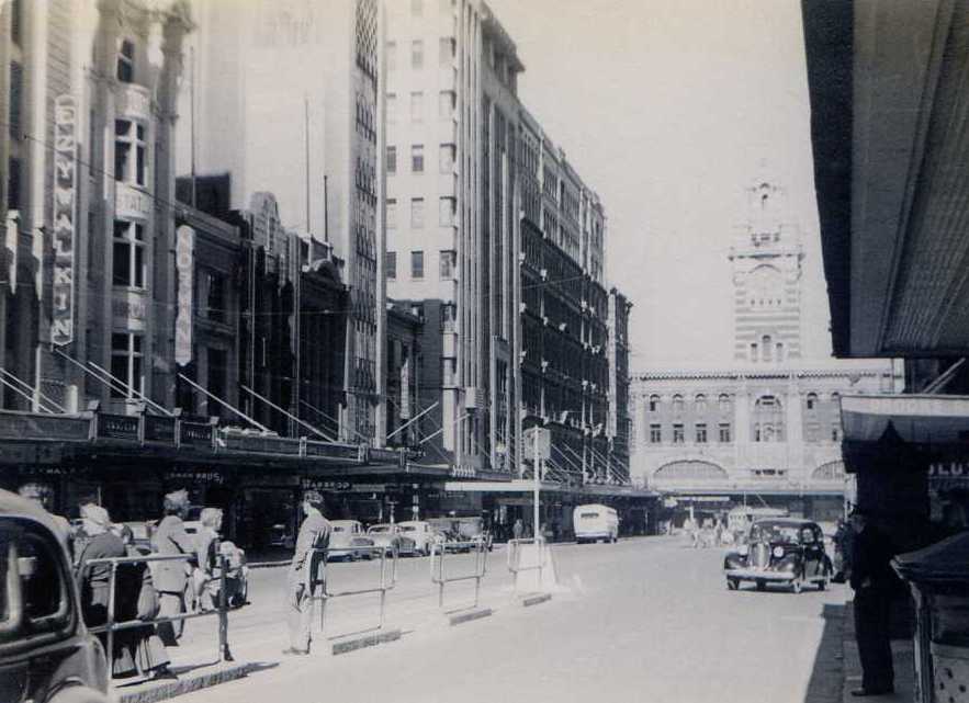 Elizabeth Street – Flinders St Station at end