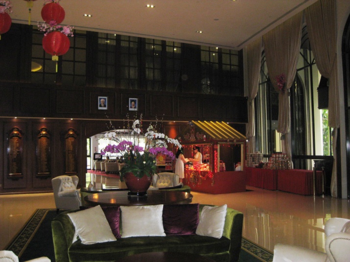 Tanglin Club foyer